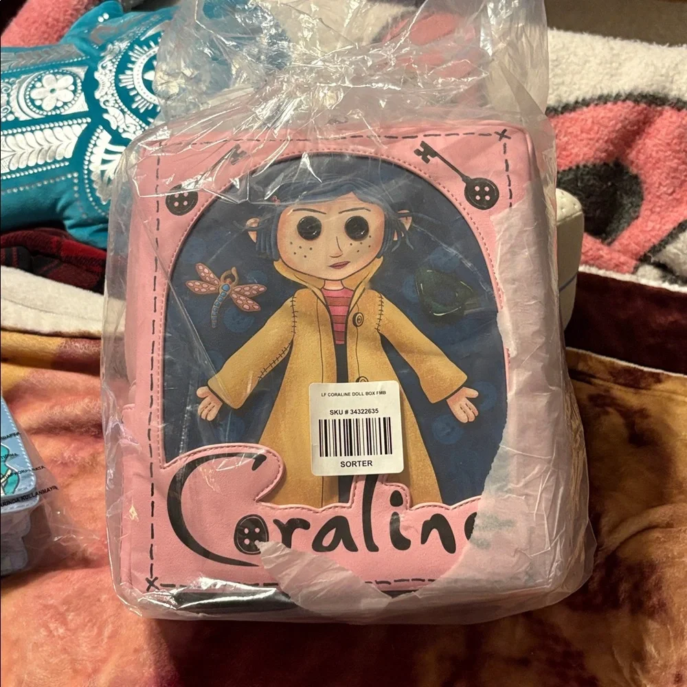 NWT Coraline Doll Box Loungefly Backpack - Picture 4 of 6